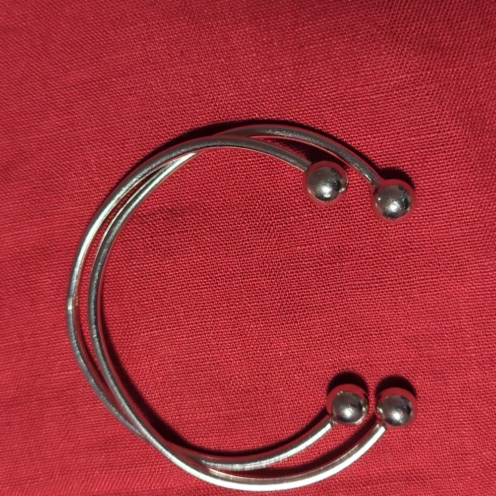 Chic Silver Cuff Bracelets